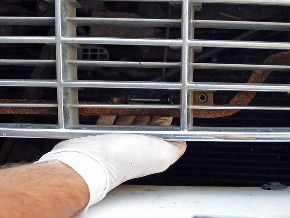 1993-1996 Cadillac Fleetwood Oil Change: crwdns2935265:09crwdnd2935265:02crwdnd2935265:03crwdne2935265:0