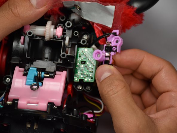 Hasbro Furby 2012 Switch Replacement, Switch: crwdns2935265:013crwdnd2935265:02crwdnd2935265:02crwdne2935265:0