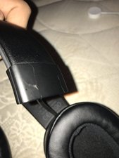 SOLVED How to repair this broken plastic Skullcandy Crusher