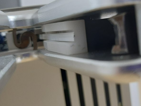 Treinamento de uso MF 2700H, Tracionando o fitilho, para o ponto de partida.: passo 15, imagem 2 %32