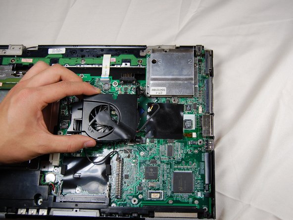 HP Pavilion dv1000 Fan Replacement: crwdns2935265:025crwdnd2935265:02crwdnd2935265:02crwdne2935265:0