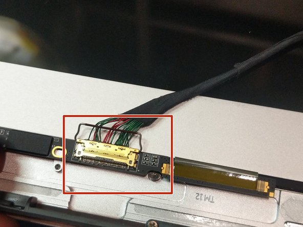 MacBook Air 13" Bluetooth/Wifi Antenae /Webcam /Display Cable/Hinge Replacement, Replacement of your Right Hinge: passo 4, immagine 2 di 2