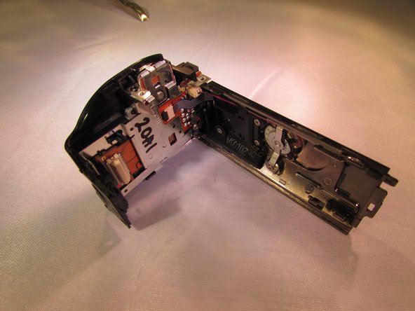 Panasonic SDR H-100 Zoom Lever Replacement: crwdns2935265:09crwdnd2935265:03crwdnd2935265:03crwdne2935265:0