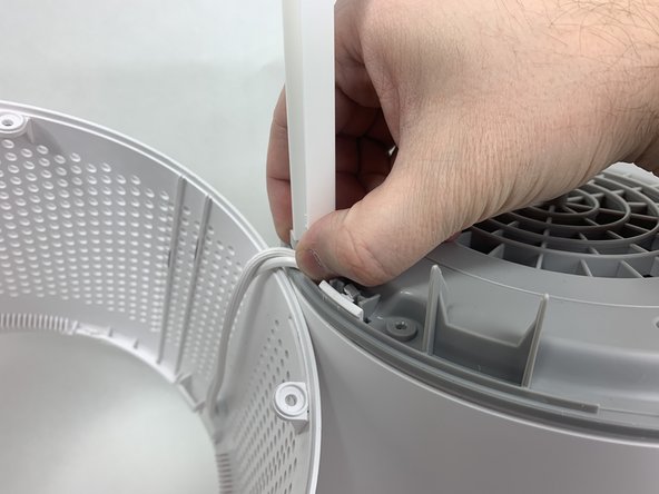 Levoit Core 300-RAC Power Cord Replacement: step 7, image 2 of 3