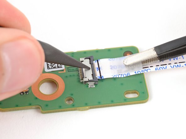 Xbox Series X (Digital Edition) Power Button Board Replacement, Disconnect the power button cable: stap 0, afbeelding 2 van 3