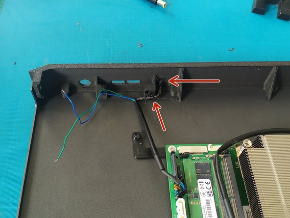 6- Montage PC Infinity, Ajout du bouton et de la LED (suite): étape 20, image 2 de 3