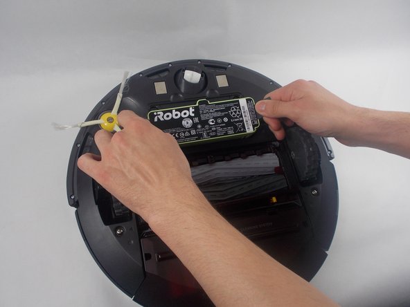 iRobot Roomba 890 Side Brush Module Replacement: crwdns2935265:03crwdnd2935265:02crwdnd2935265:02crwdne2935265:0