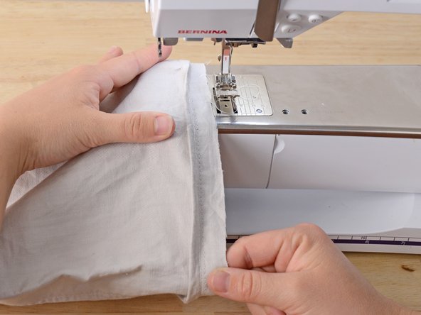 Hemming Pants: crwdns2935265:09crwdnd2935265:02crwdnd2935265:03crwdne2935265:0