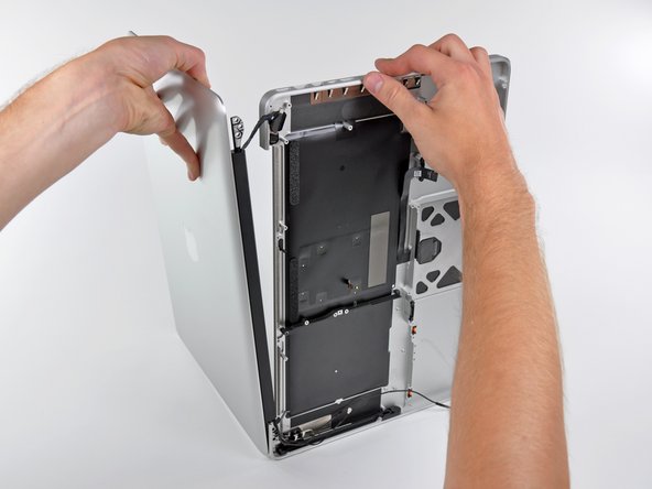 MacBook Pro 15" Unibody Mid 2010 Upper Case Replacement: crwdns2935265:043crwdnd2935265:03crwdnd2935265:03crwdne2935265:0