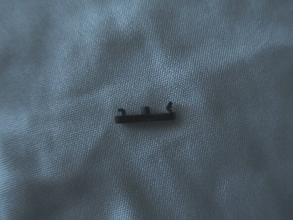 Fairphone 6 Volume Button Replacement/Reseating, Get a working button: 手順 2、 3の画像 2