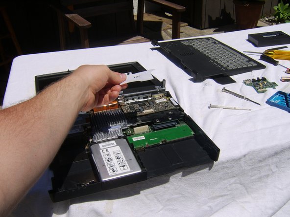 Disassembling the Compaq Armada 7800: crwdns2935265:013crwdnd2935265:02crwdnd2935265:03crwdne2935265:0