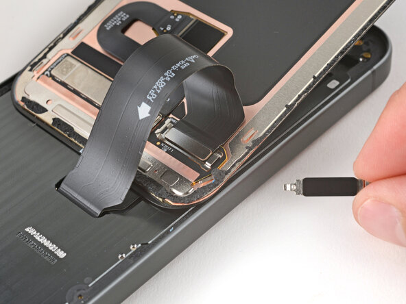 Google Pixel 10 Screen Replacement, Remove the screen cable bracket: crwdns2935265:09crwdnd2935265:03crwdnd2935265:03crwdne2935265:0