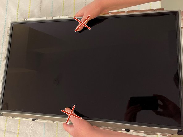 Apple LED Cinema Display 27" LED Panel Replacement: crwdns2935265:03crwdnd2935265:03crwdnd2935265:03crwdne2935265:0
