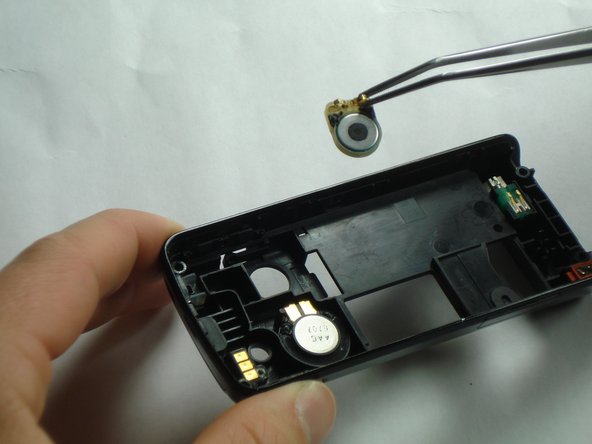 Sony Ericsson W200i Speaker Replacement, Speaker: crwdns2935265:07crwdnd2935265:02crwdnd2935265:02crwdne2935265:0