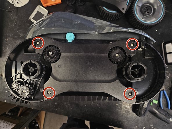 Aiper Seagull Pro: Button bearing replacement, Other side's wheels: crwdns2935265:05crwdnd2935265:03crwdnd2935265:03crwdne2935265:0