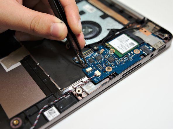Asus ZenBook UX330U CPU Fan Replacement: step 11, image 3 of 3