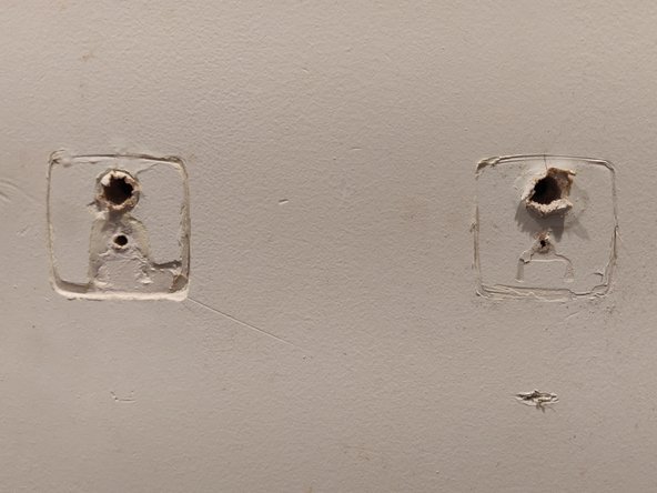 How to Fix a Broken Toilet Paper Holder: step 3, image 3 of 3