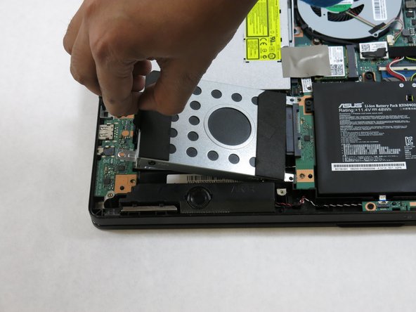 Asus Q551LN-BBI7T09 Laptop Hard Drive Replacement: step 5, image 1 of 3