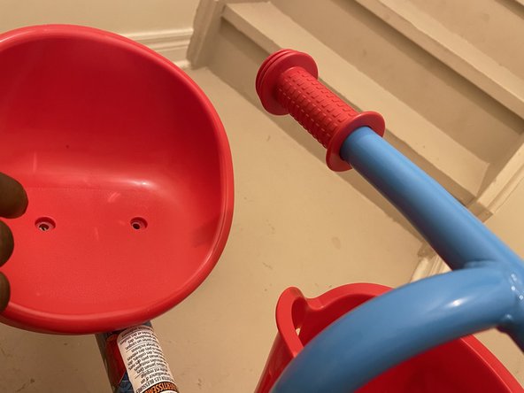 Huffy Kids Tricycle Seat Replacement: step 4, image 2 of 3