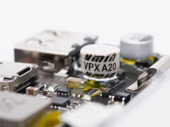 SAMSUNG 10000mAh 25W PD charger Power bank Teardown, Components details 6: 步骤 9 中的图像 2，3