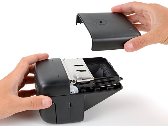 Polaroid Flip Bottom Shell Replacement, Remove the bottom shell: crwdns2935265:05crwdnd2935265:03crwdnd2935265:03crwdne2935265:0