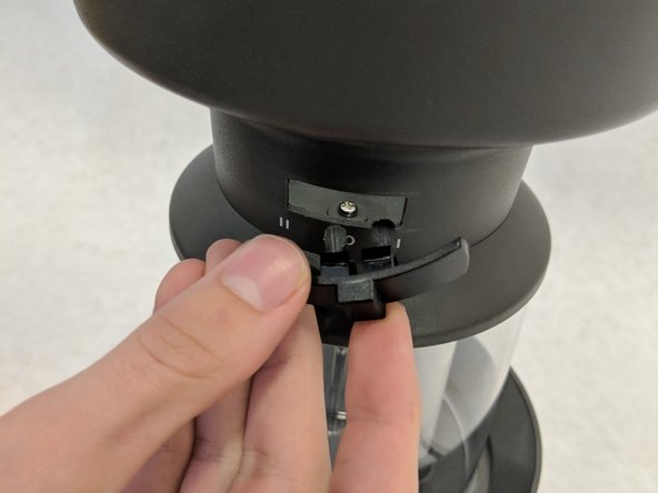 Coleman Rechargeable Fluorescent Twin Tube Lantern Power Switch Replacement, Lantern Power Switch: crwdns2935265:08crwdnd2935265:02crwdnd2935265:02crwdne2935265:0