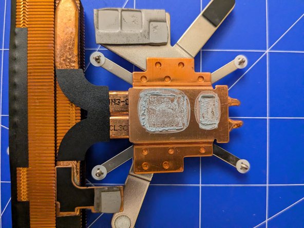 Intel NUC11TNKi5 CPU Fan Replacement, Remove the fan passive block: crwdns2935265:09crwdnd2935265:02crwdnd2935265:02crwdne2935265:0