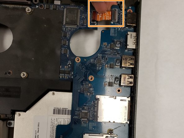 Alienware M18x CD Drive Replacement: crwdns2935265:018crwdnd2935265:02crwdnd2935265:03crwdne2935265:0