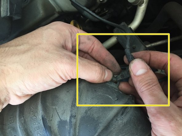 2005 Toyota 4Runner V6 Spark Plugs Replacement: crwdns2935265:03crwdnd2935265:03crwdnd2935265:03crwdne2935265:0