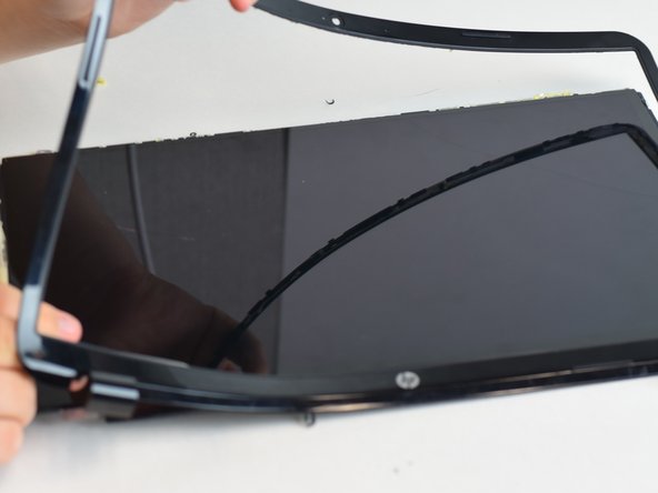 HP TouchSmart 15-r015dx Screen Replacement: step 11, image 3 of 3