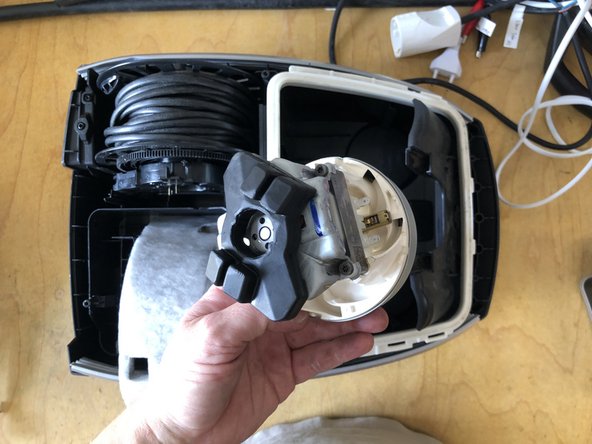 Bosch Pro Animal BSGL5ZOO2 Motor Replacement, Preparing the Motor for Installation: crwdns2935265:09crwdnd2935265:03crwdnd2935265:03crwdne2935265:0