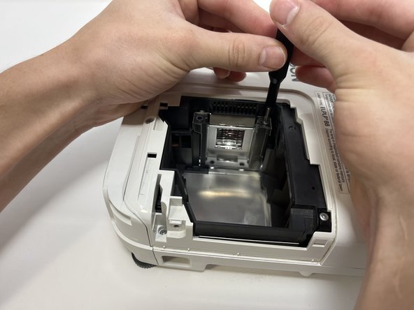 Epson PowerLite Home Cinema 1040 Lamp Replacement: crwdns2935265:04crwdnd2935265:02crwdnd2935265:02crwdne2935265:0