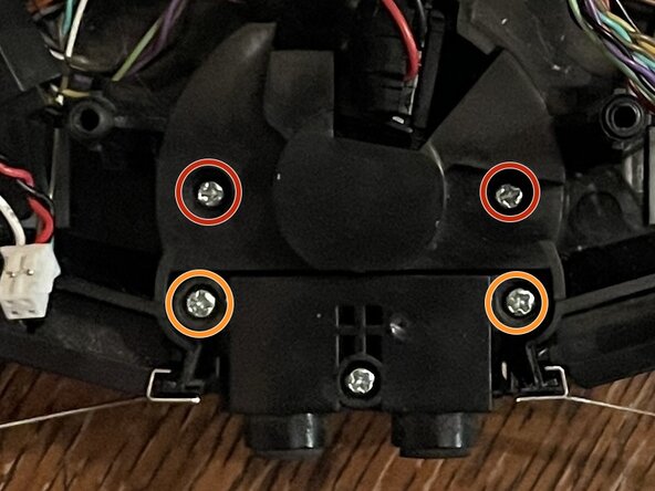 iRobot Roomba 581 Teardown, Caster Sensor + Bumper Springs: crwdns2935265:016crwdnd2935265:01crwdnd2935265:02crwdne2935265:0