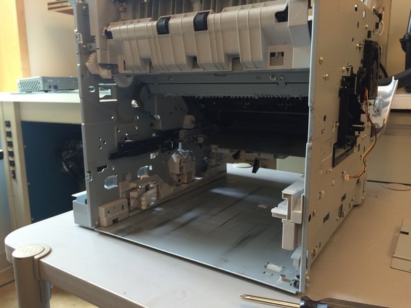 LaserJet P4014DN Printer Swing Plate Fuser Drive (Swing Plate Assembly) Replacement: crwdns2935265:024crwdnd2935265:02crwdnd2935265:02crwdne2935265:0