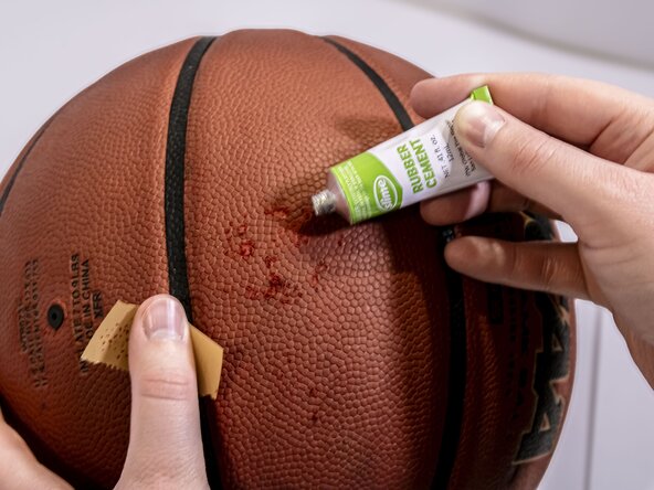 How to Repair a Basketball Leak: crwdns2935265:05crwdnd2935265:02crwdnd2935265:03crwdne2935265:0