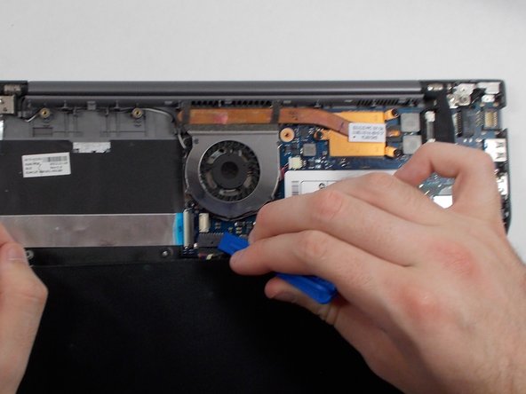 Samsung NP540U3C-A02UB Battery Replacement: crwdns2935265:013crwdnd2935265:02crwdnd2935265:02crwdne2935265:0