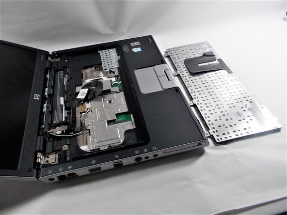 HP Pavilion dv4000 Keyboard Replacement: crwdns2935265:013crwdnd2935265:02crwdnd2935265:03crwdne2935265:0