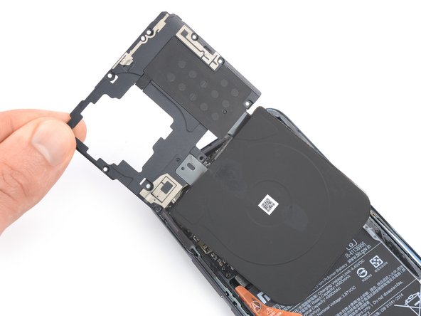 Mi 11 Screen Replacement, Remove the motherboard cover: crwdns2935265:015crwdnd2935265:02crwdnd2935265:02crwdne2935265:0