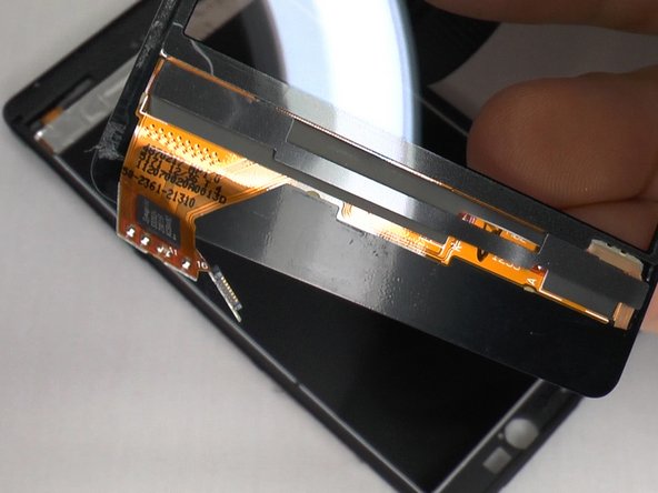 iPhone 5 Screen Frame & Display Replacement, Screen Frame & Display Replacement: 1 단계, 이미지 3개 중 2개