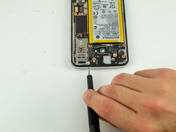 Motorola Moto G7 Battery Replacement, Motherboard: crwdns2935265:08crwdnd2935265:02crwdnd2935265:03crwdne2935265:0