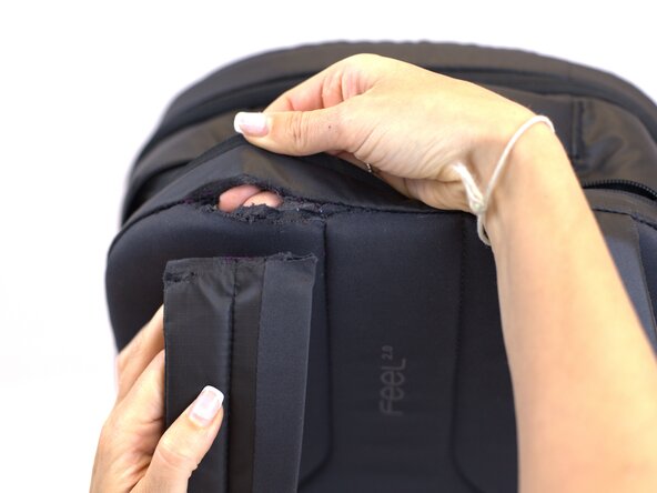 How to fix a Detached Backpack Strap, Fix the strap in place: crwdns2935265:04crwdnd2935265:01crwdnd2935265:03crwdne2935265:0