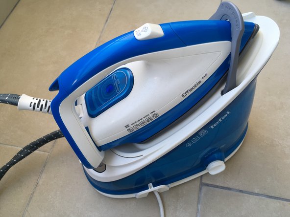 Tefal GV6760 Effectis Steam Generator Iron Disassembly, Put the steam generator iron back together: crwdns2935265:09crwdnd2935265:03crwdnd2935265:03crwdne2935265:0