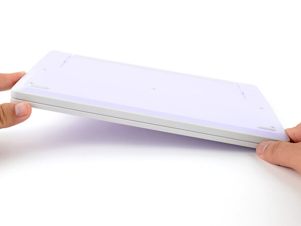 Framework Laptop 12 Touchpad Replacement, Close and flip your laptop: 21 단계, 이미지 2개 중 2개