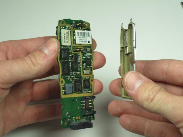 Sony Ericsson T68i Logic Board Replacement, Logic Board: crwdns2935265:08crwdnd2935265:02crwdnd2935265:03crwdne2935265:0