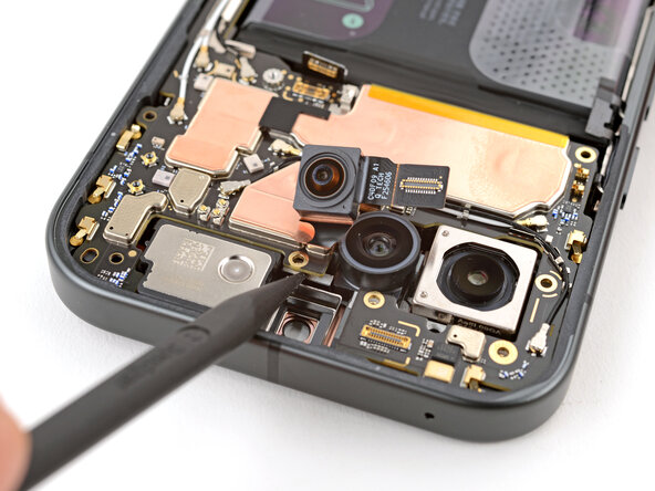 Google Pixel 10a Loudspeaker Replacement, Remove the logic board: step 18, image 1 of 2