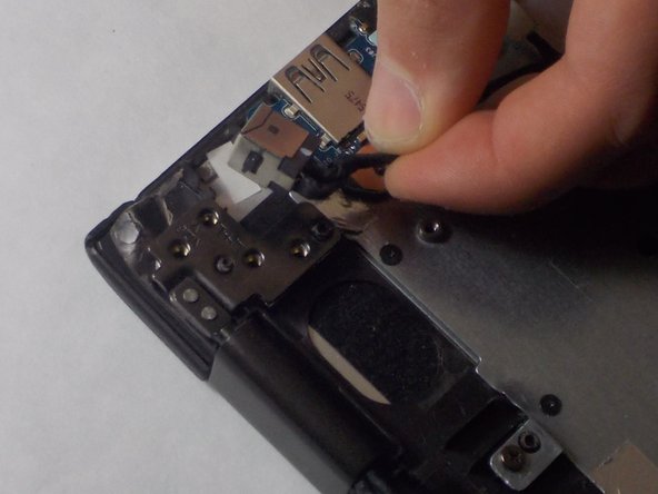 Toshiba Satellite P55W-C5200X Display Replacement: crwdns2935265:08crwdnd2935265:03crwdnd2935265:03crwdne2935265:0