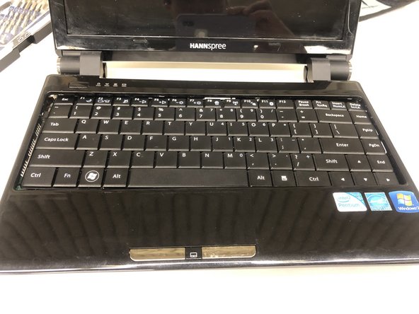 Hannspree SN12E2 Fan/Motherboard Replacement: crwdns2935265:05crwdnd2935265:03crwdnd2935265:03crwdne2935265:0