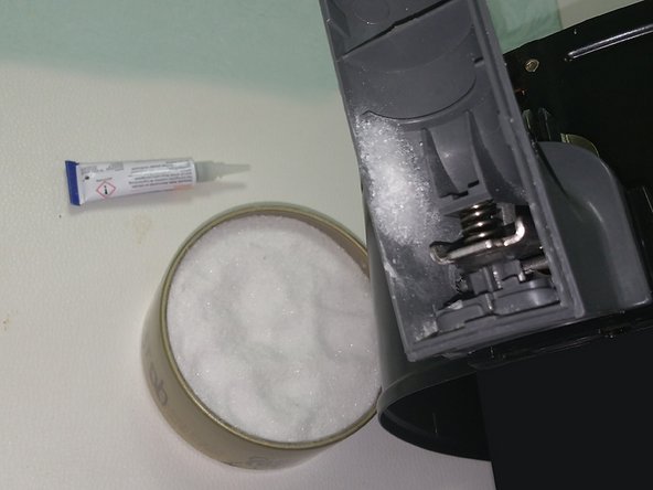 Allgemein - Reparatur von gebrochenen Teilen, Nach der Aushärtung: step 8, image 1 of 2
