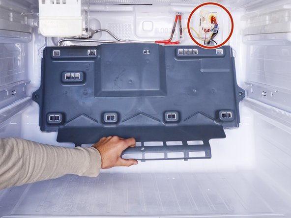 Samsung RF28T5001SR Refrigerator Evaporator Fan Replacement: crwdns2935265:08crwdnd2935265:02crwdnd2935265:02crwdne2935265:0