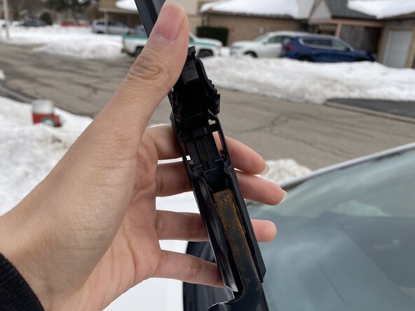 2014 Toyota Camry Windshield Wipers Replacement: crwdns2935265:03crwdnd2935265:02crwdnd2935265:02crwdne2935265:0